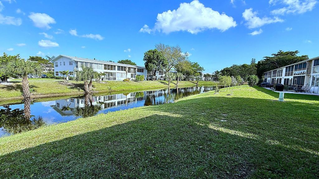 Photo of 81 Markham E, Deerfield Beach, FL 33442 (MLS # R11152368)