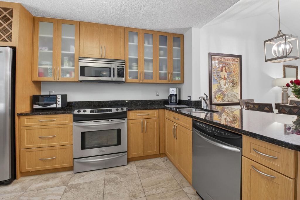 Photo of 6658 Via Regina #10, Boca Raton, FL 33433 (MLS # B26001977)