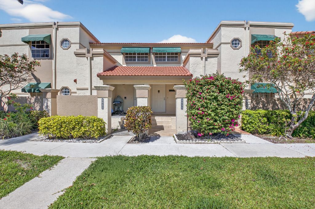 Photo of 6658 Via Regina #10, Boca Raton, FL 33433 (MLS # B26001977)