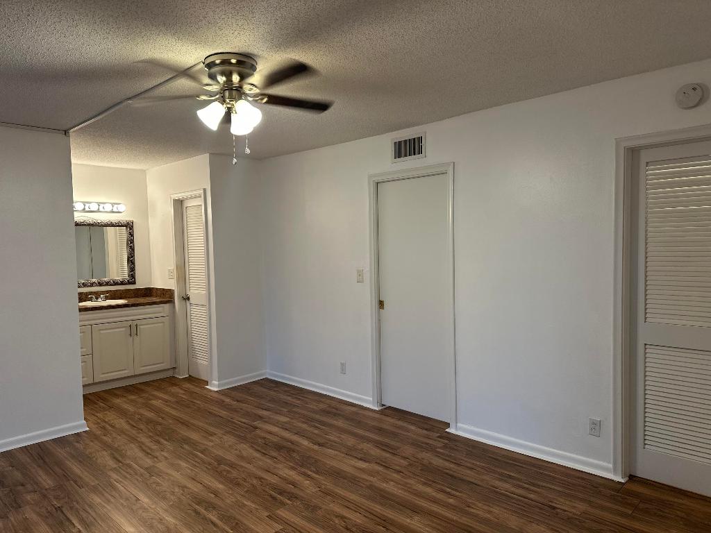 HIGH POINT OF DELRAY BEACH CONDO SEC II - Residential Lease