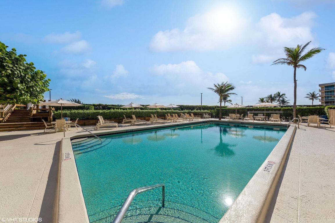 THIRTY TWO HUNDRED CONDO - Residential