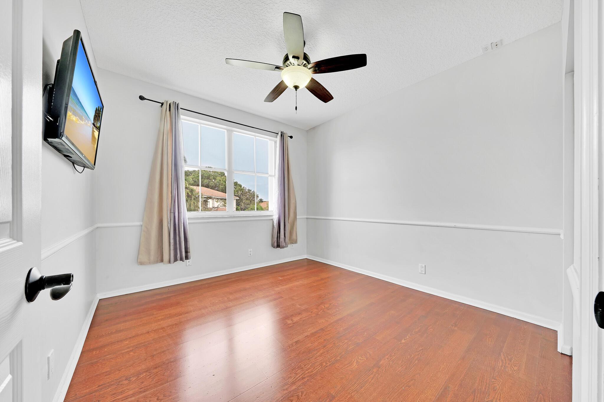 WINSTON TRAILS PAR 8 - Residential Lease