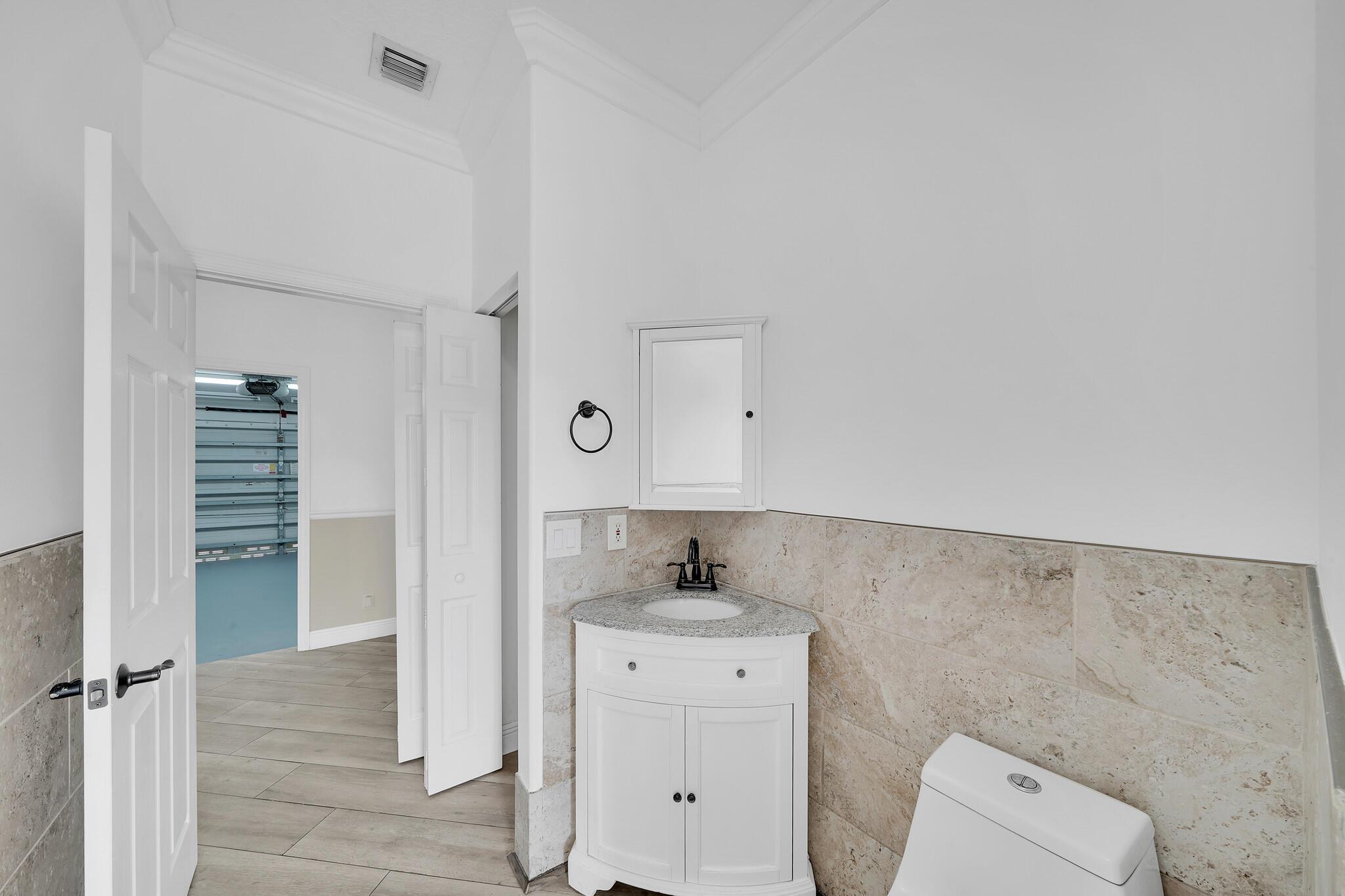 WINSTON TRAILS PAR 8 - Residential Lease