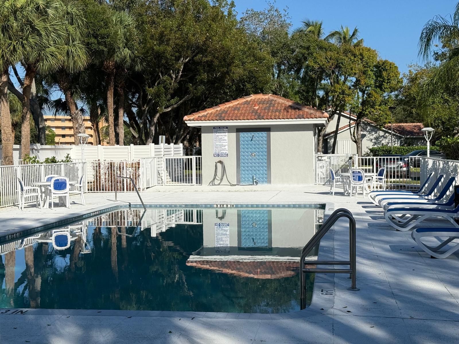 SABAL GARDENS AT BOCA TEE - Residential