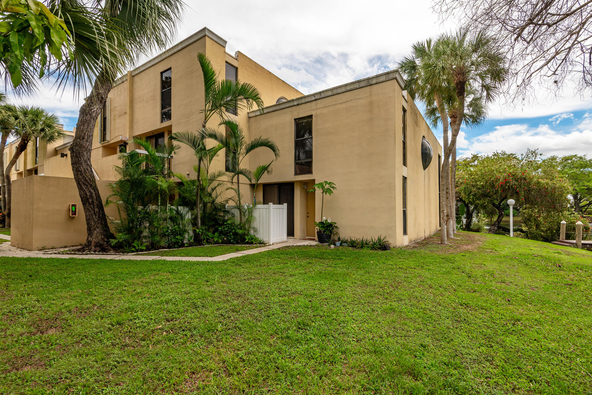 2941 SW 87th Avenue 407