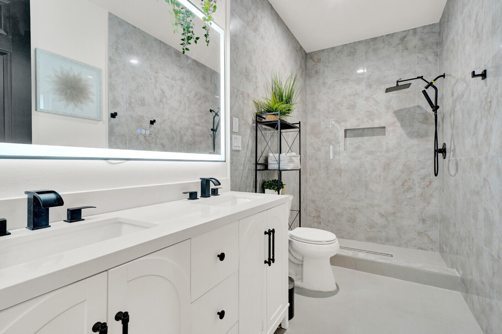 COUNTRYSIDE MEADOWS - Residential