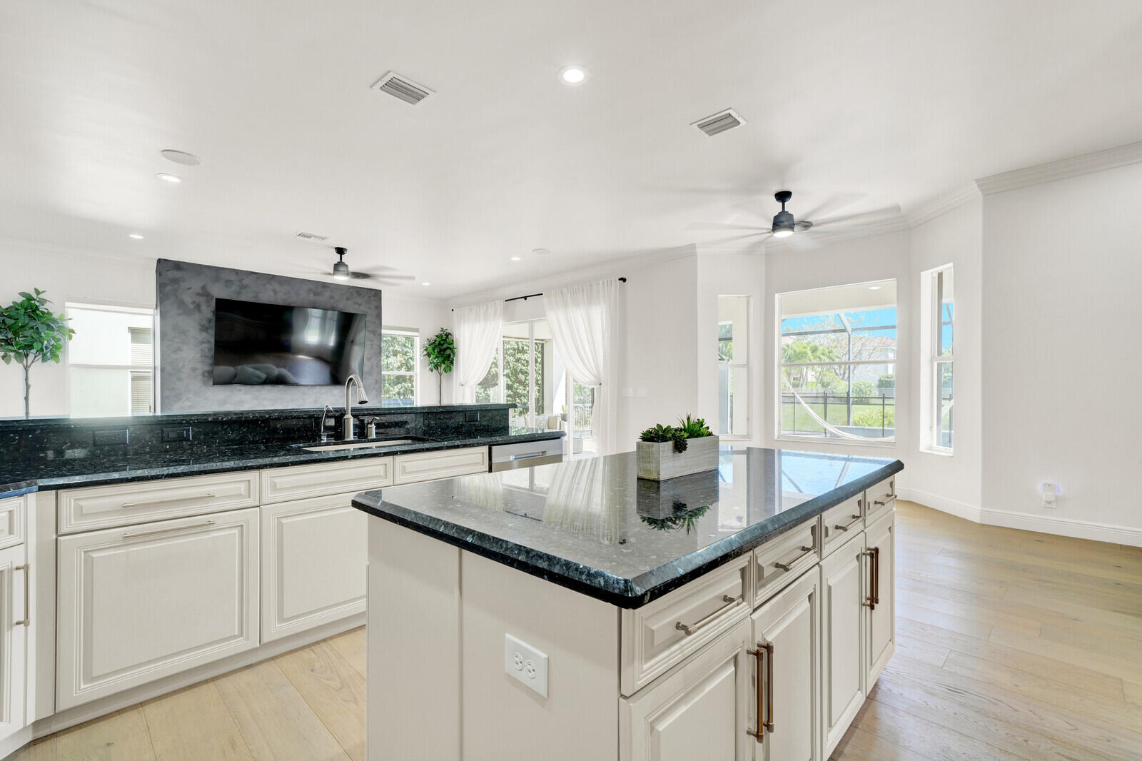 COUNTRYSIDE MEADOWS - Residential