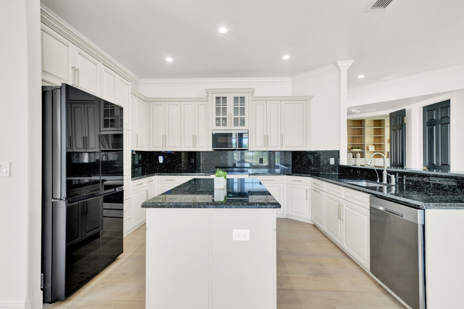 COUNTRYSIDE MEADOWS - Residential