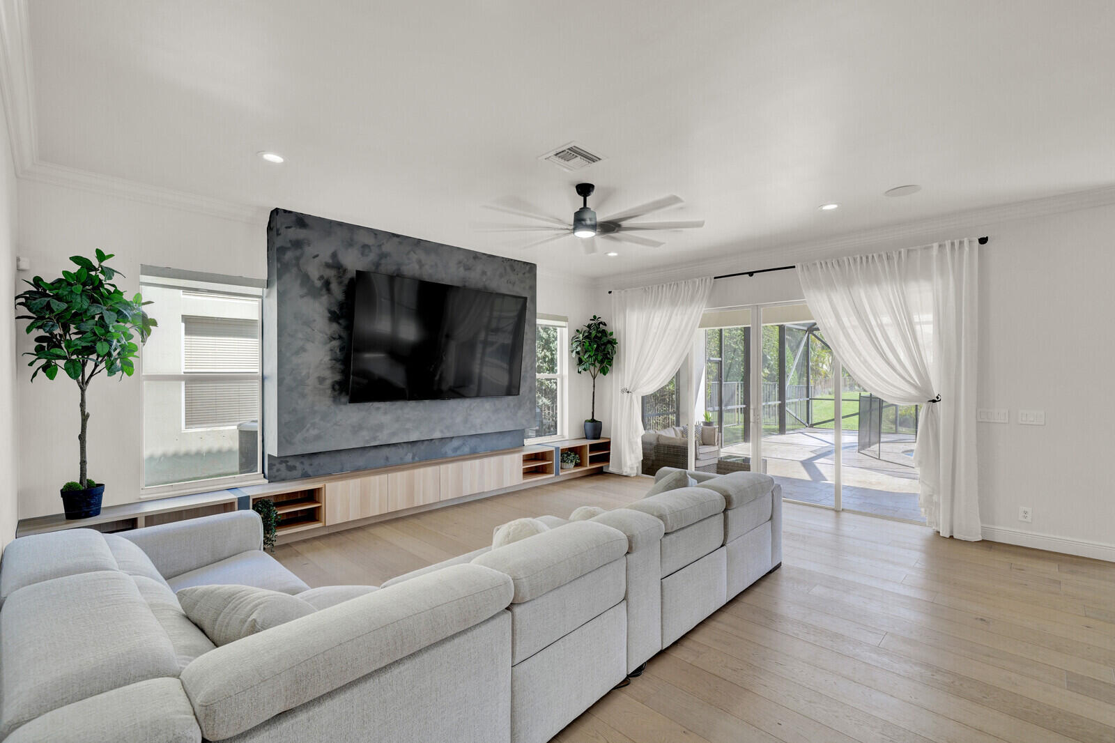 COUNTRYSIDE MEADOWS - Residential