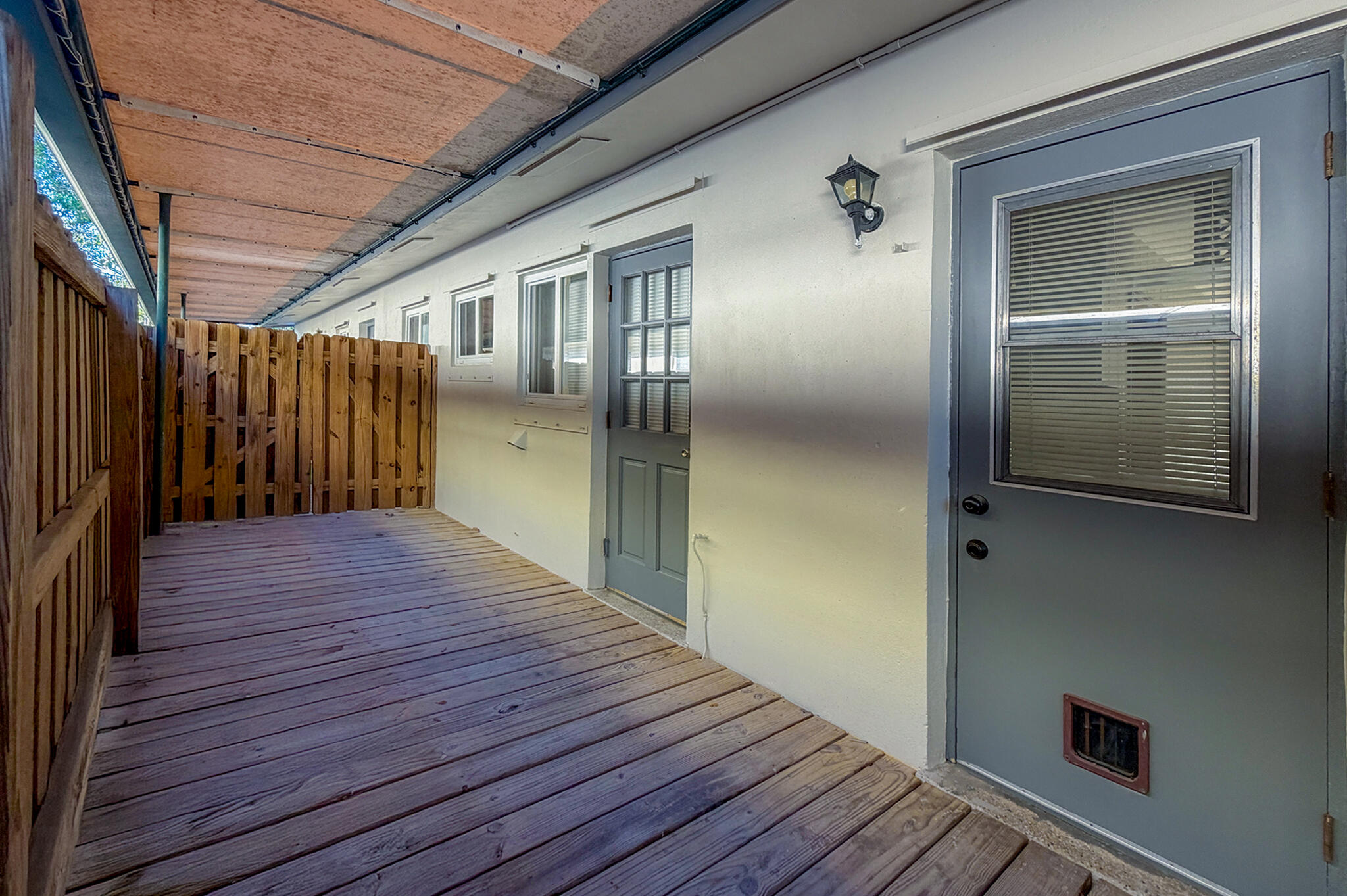 OAKLAND PARK SECOND ADD - Residential Lease