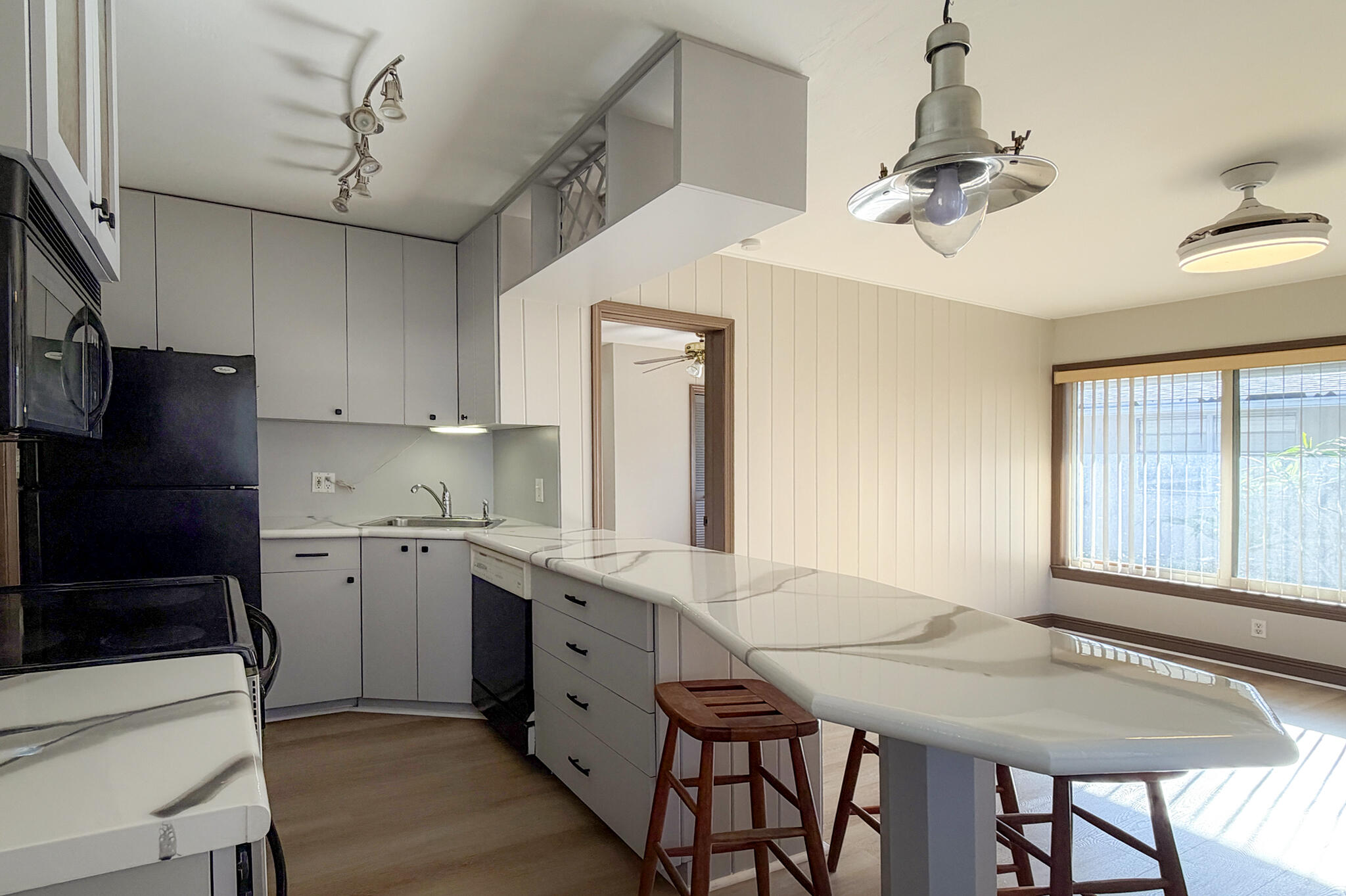 OAKLAND PARK SECOND ADD - Residential Lease