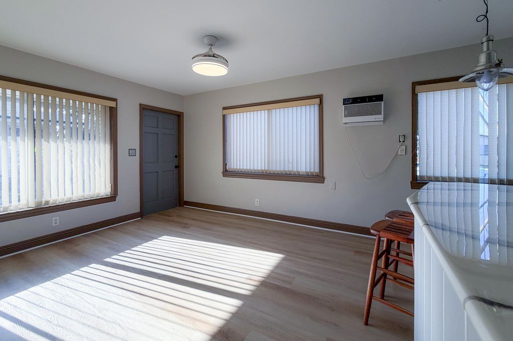 Photo of 872 NE 40th Street #1, Oakland Park, FL 33334 (MLS # B26007853)