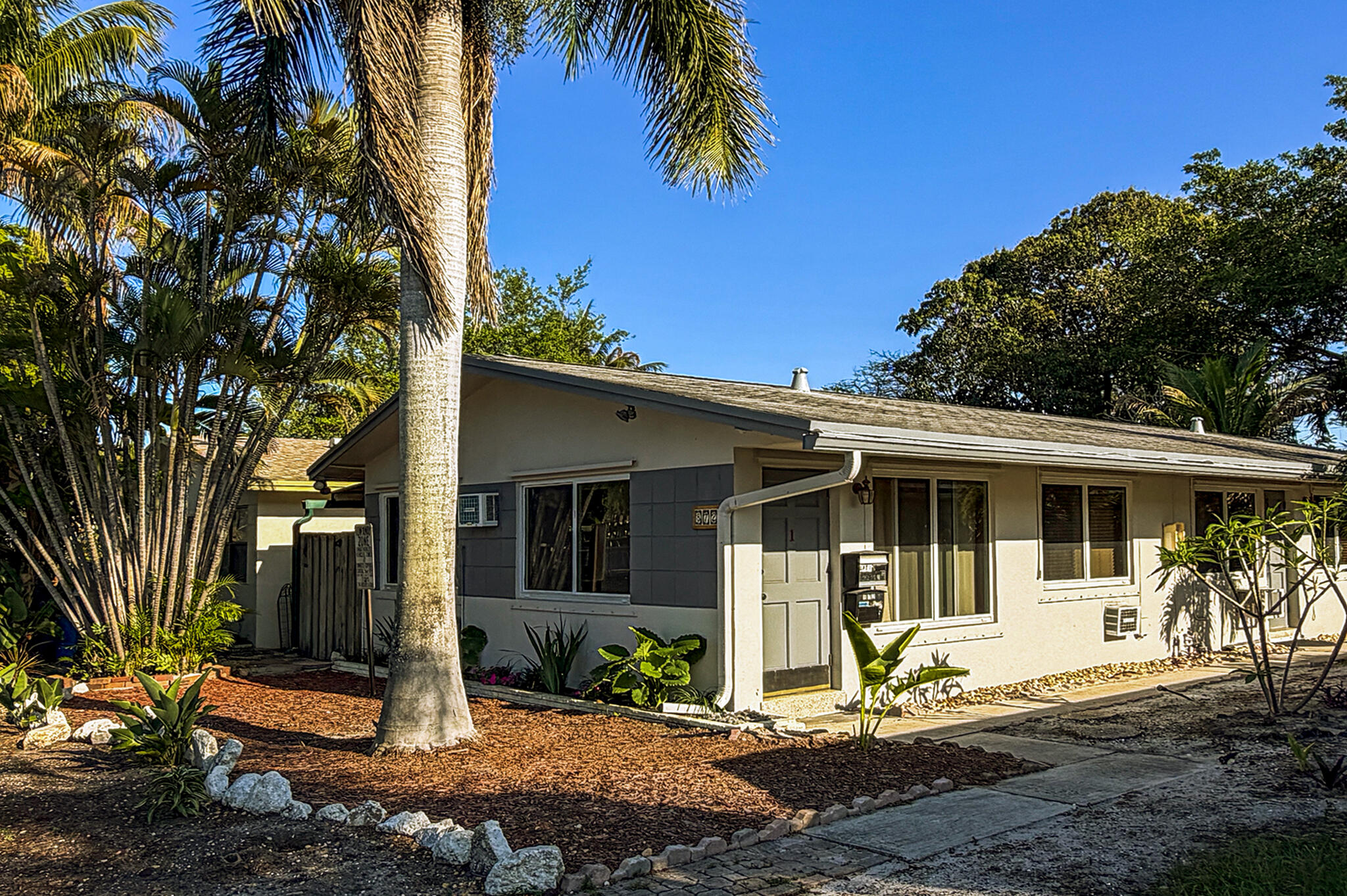 OAKLAND PARK SECOND ADD - Residential Lease