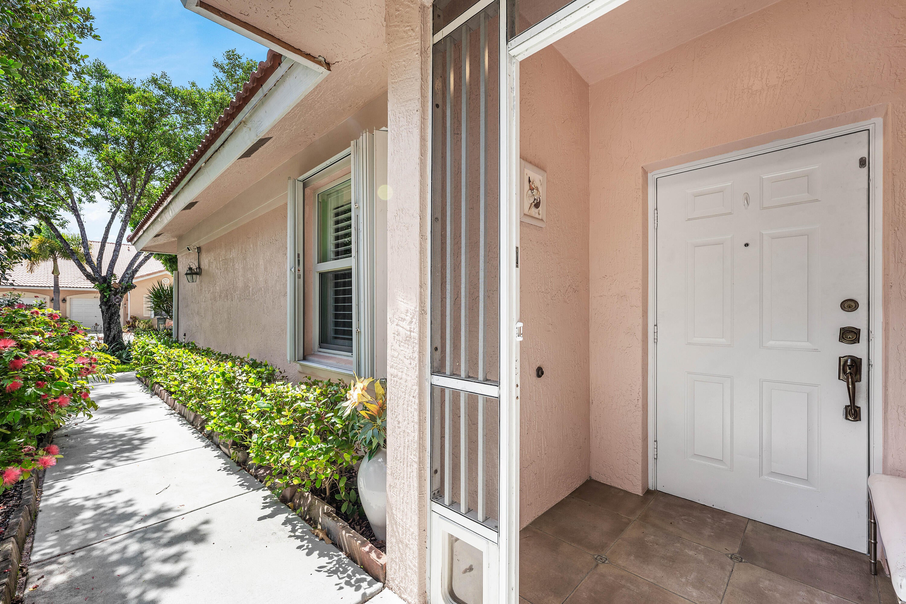 315 CORAL TRACE Lane