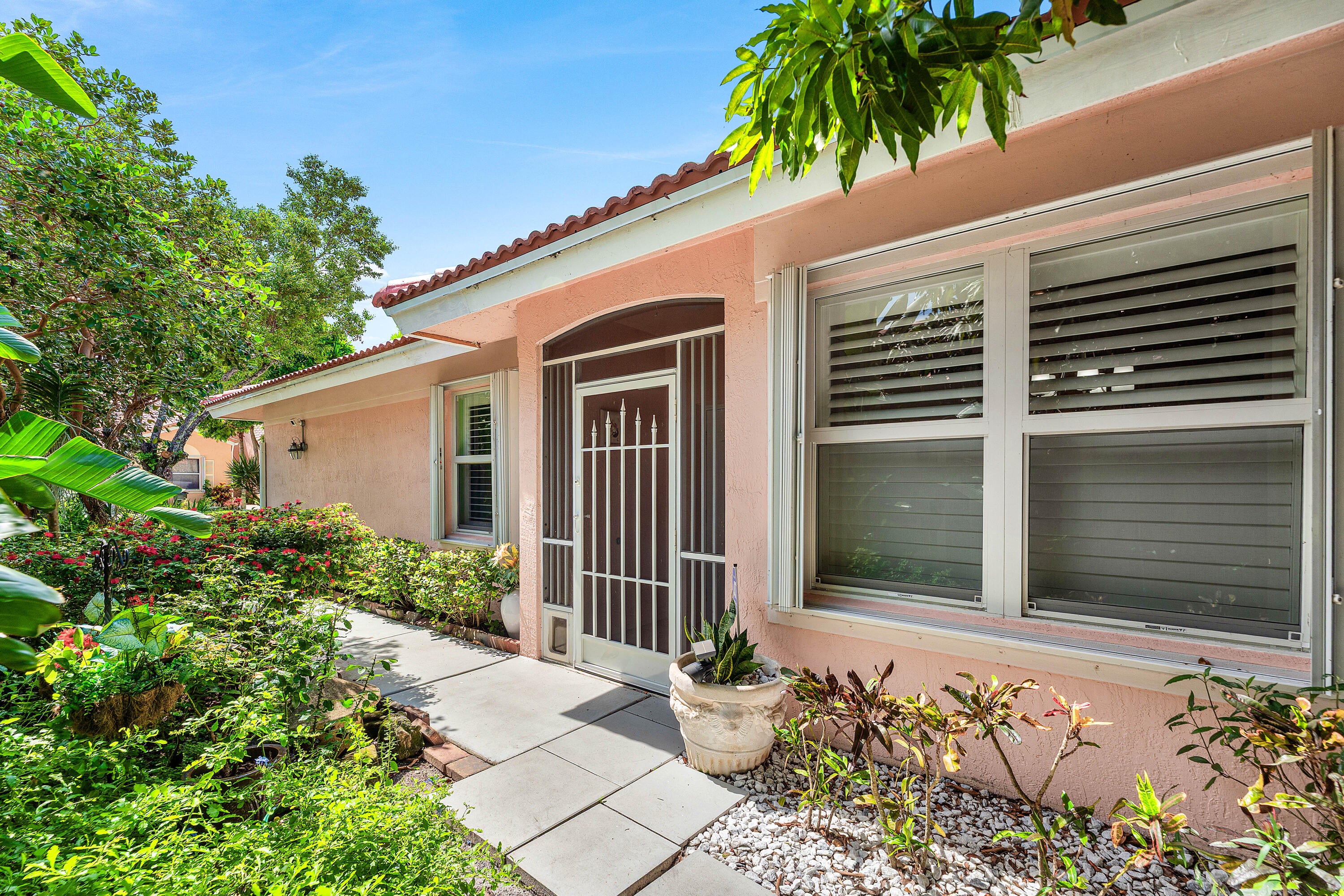 315 CORAL TRACE Lane