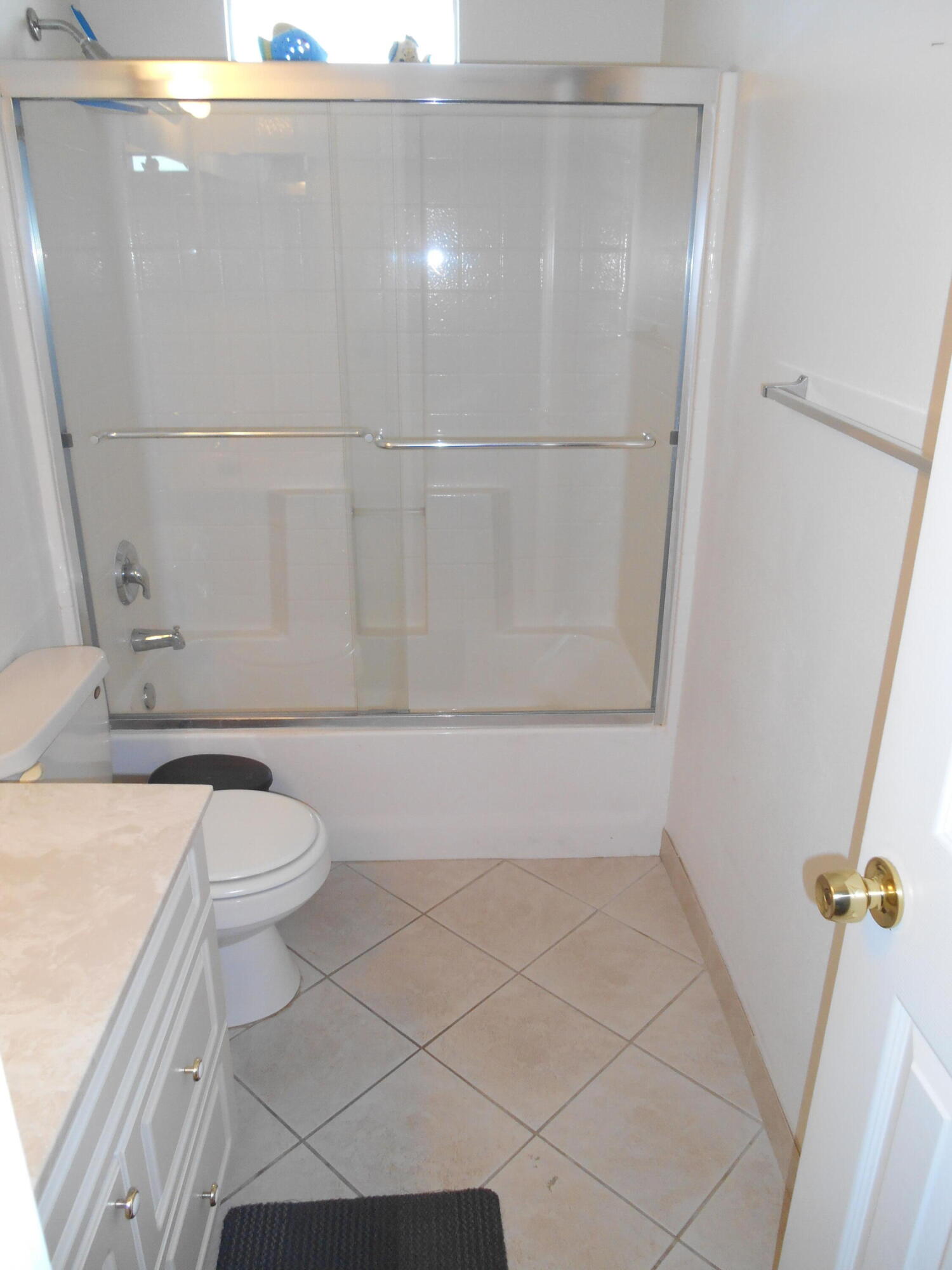VILLAGE ROYALE ON THE GREEN CONDO - Residential