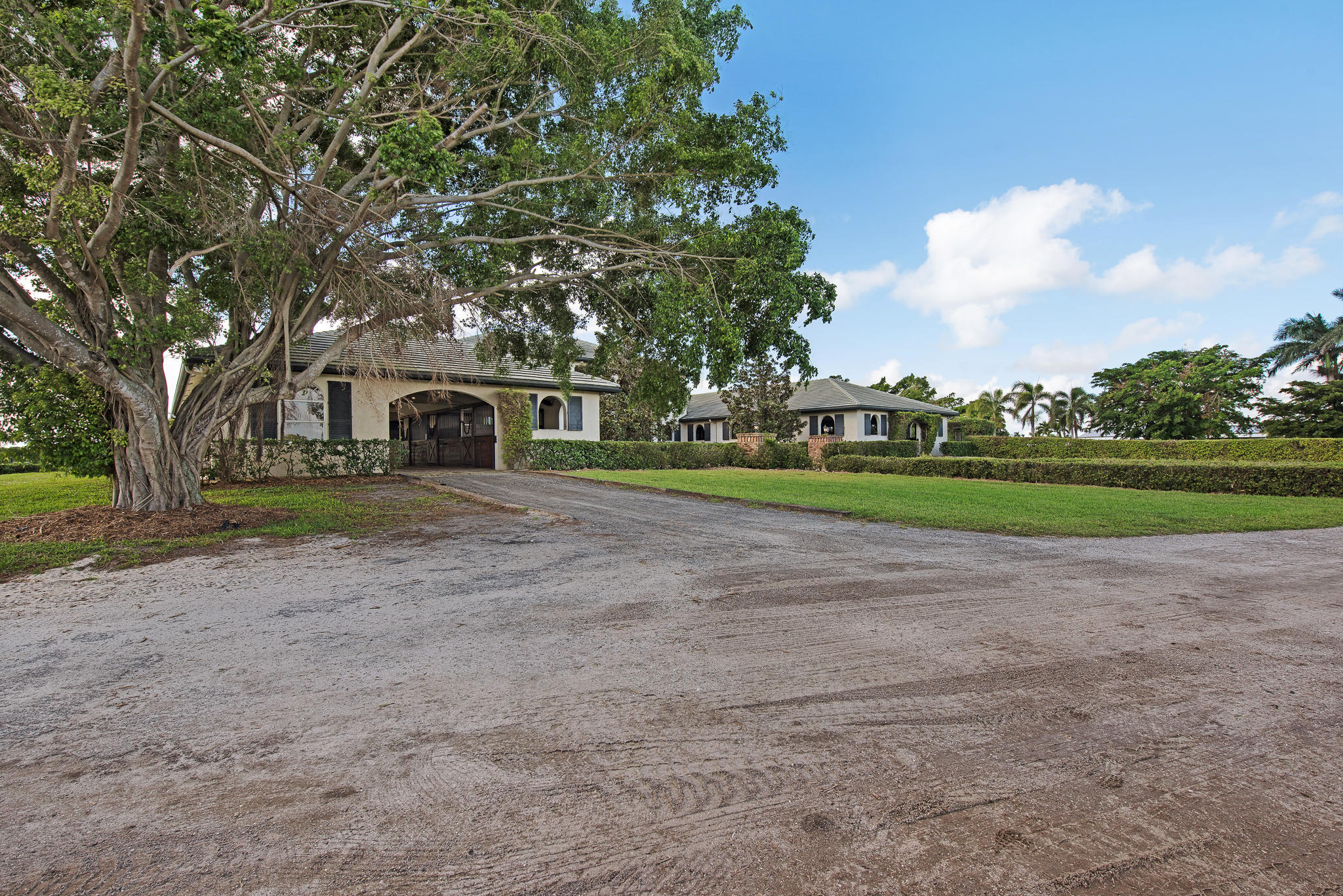 PALM BEACH POINT EAST - Residential