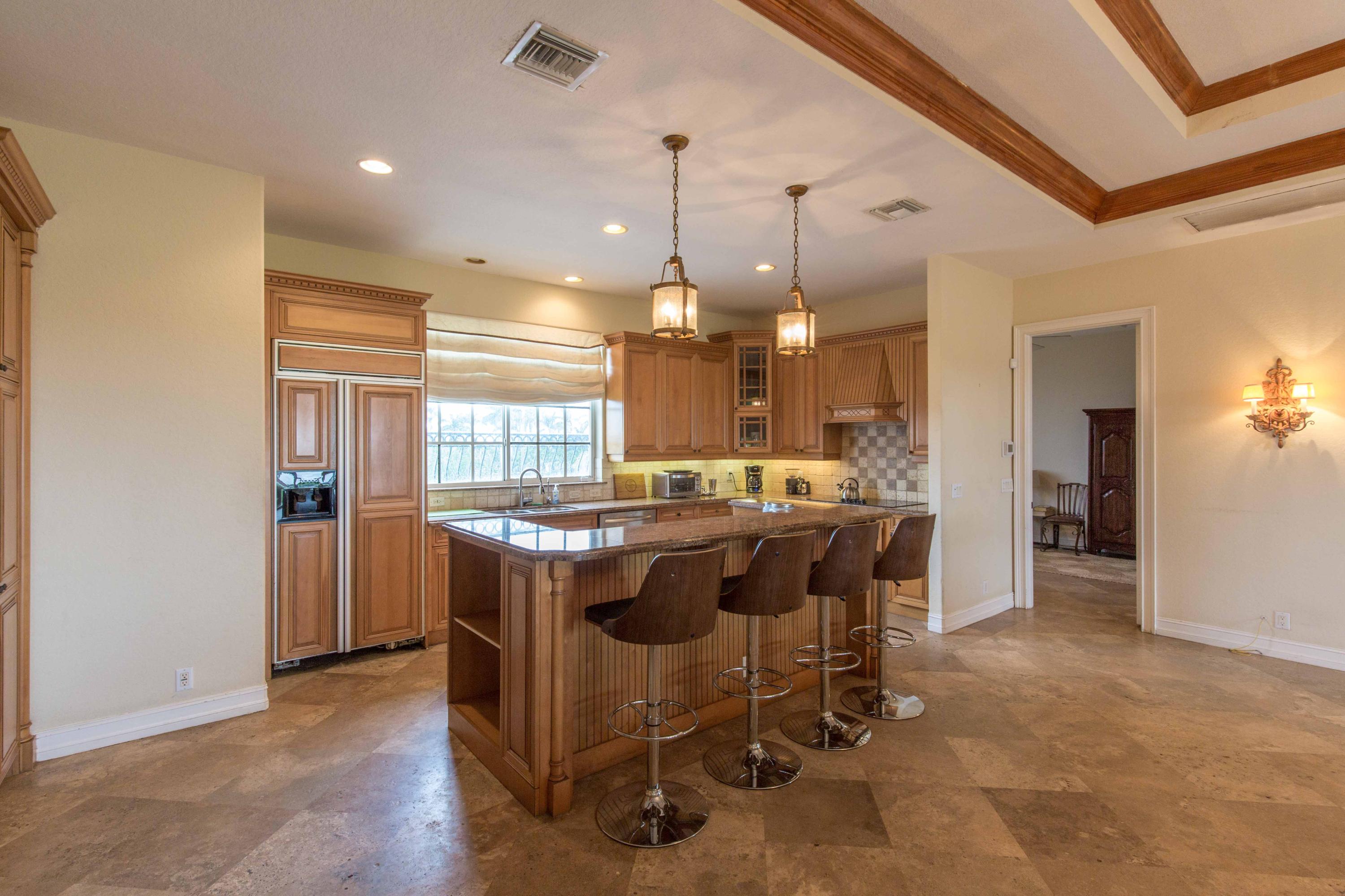 PALM BEACH POINT EAST - Residential