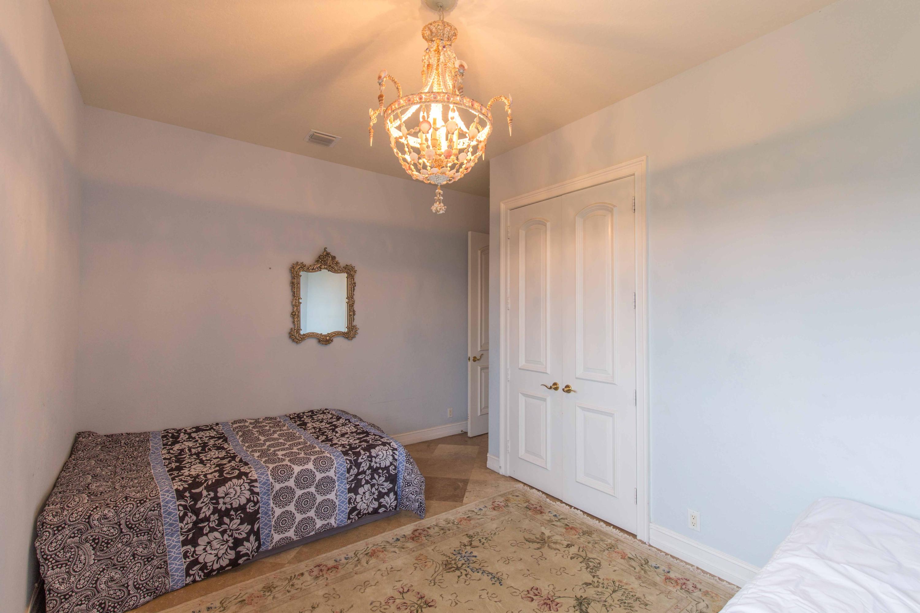 PALM BEACH POINT EAST - Residential