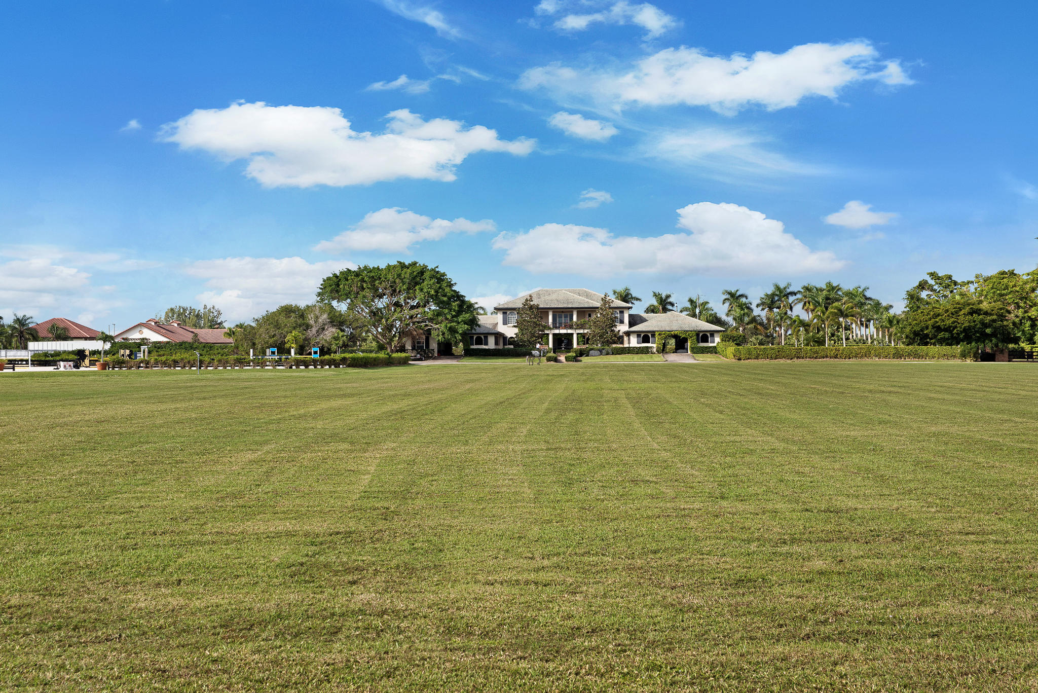 PALM BEACH POINT EAST - Residential