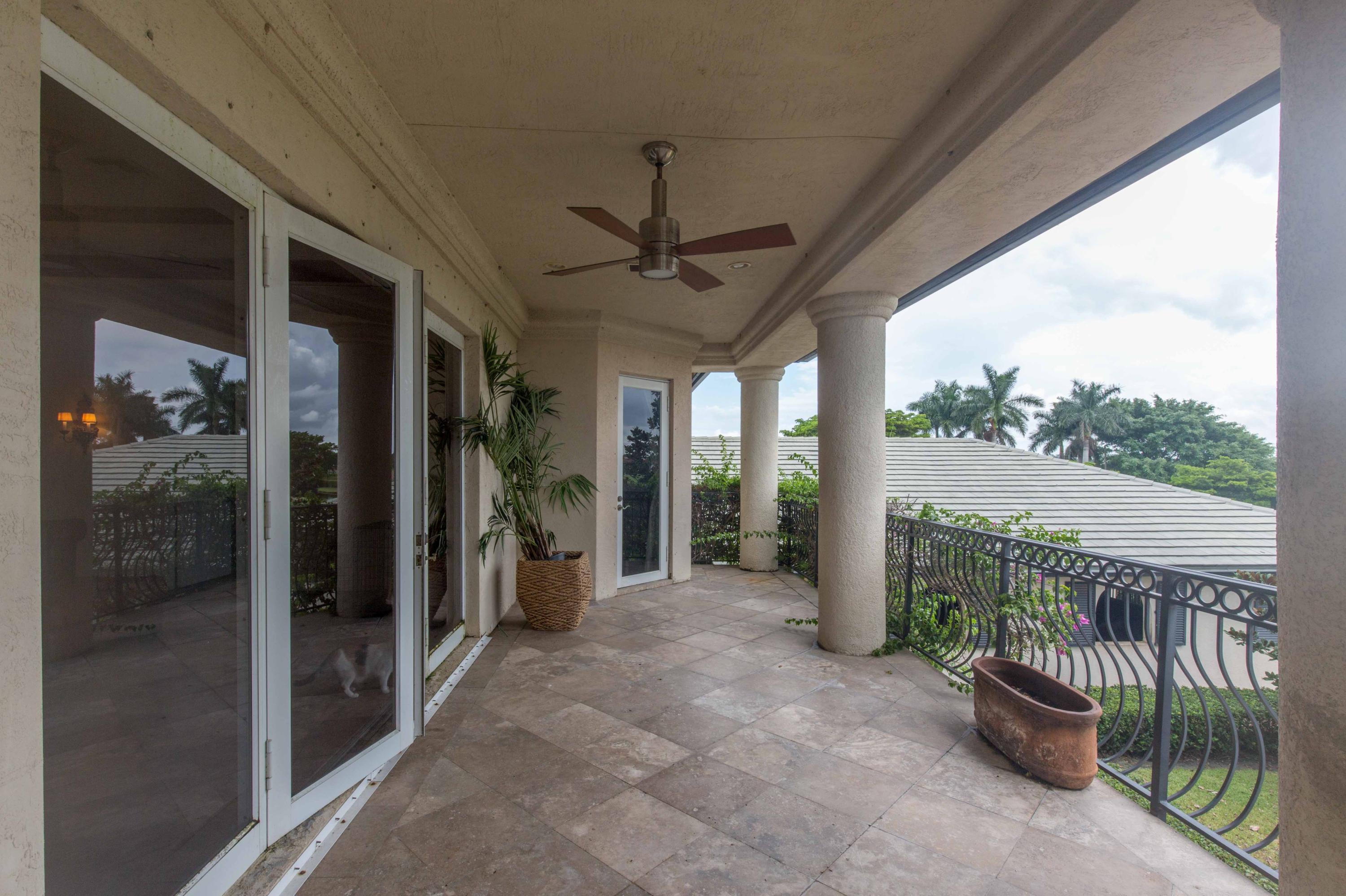 PALM BEACH POINT EAST - Residential