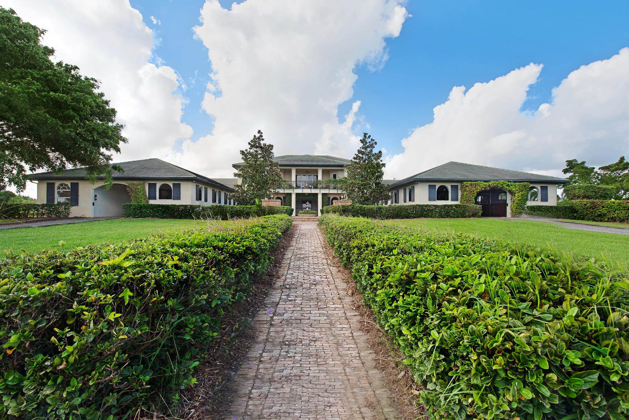 PALM BEACH POINT EAST - Residential