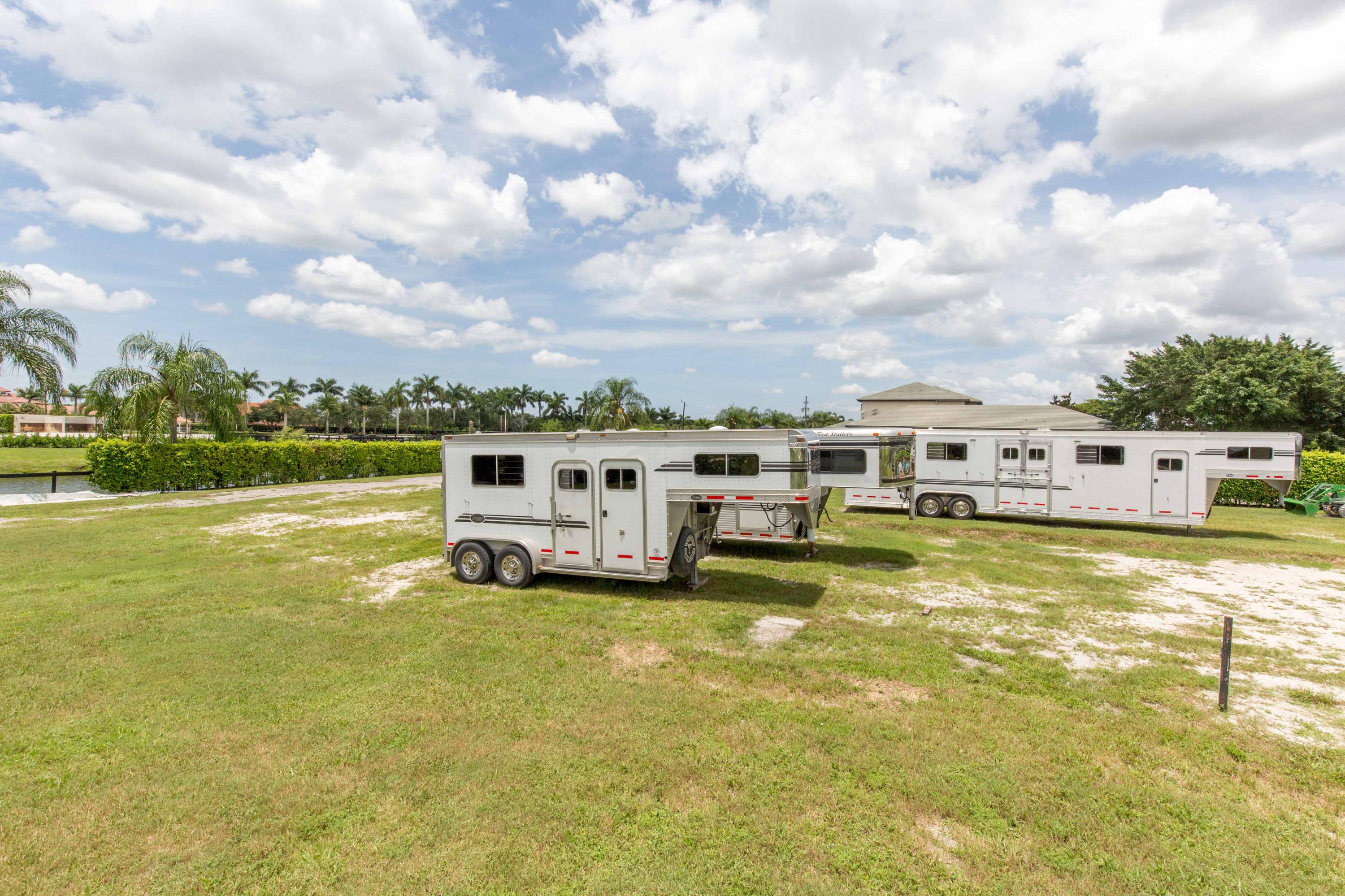 PALM BEACH POINT EAST - Residential