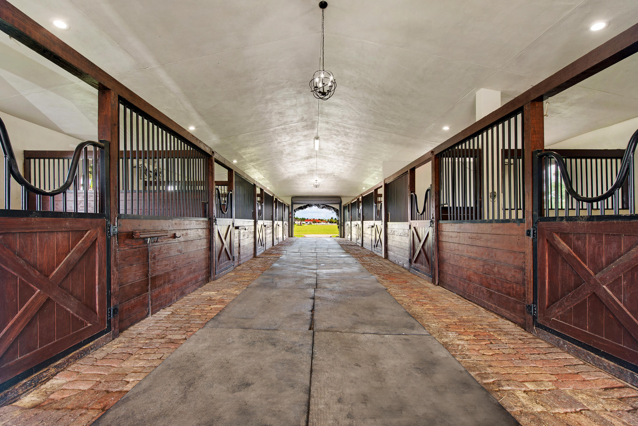 PALM BEACH POINT EAST - Residential