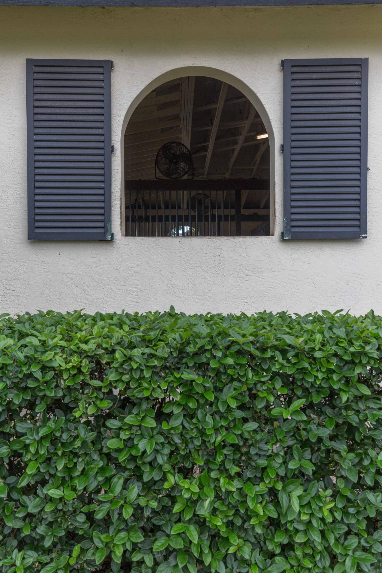 PALM BEACH POINT EAST - Residential