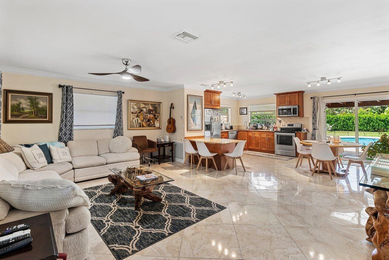 PLUMOSA PARK SEC A, B & D IN - Residential