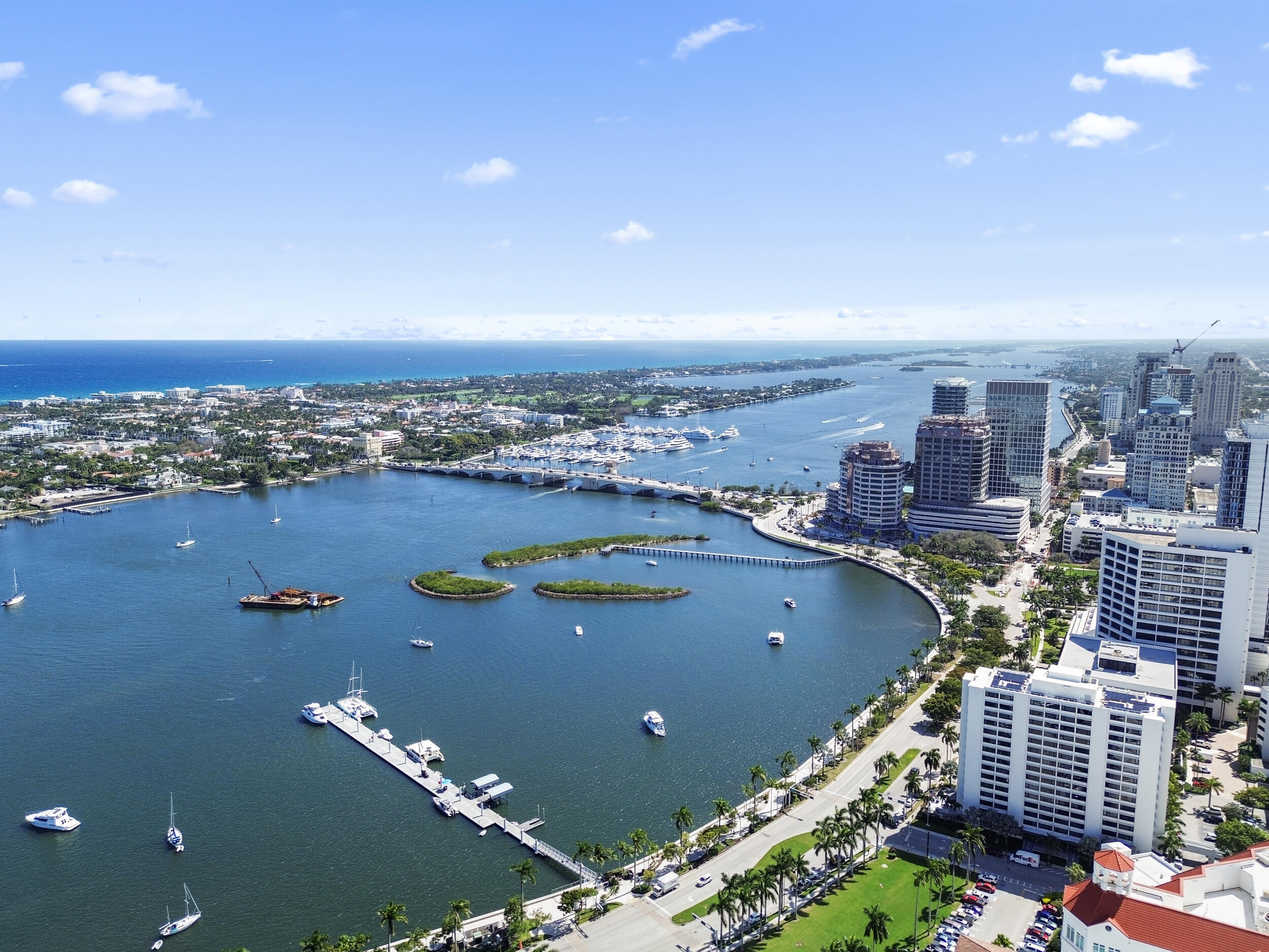 410 Evernia Street 717