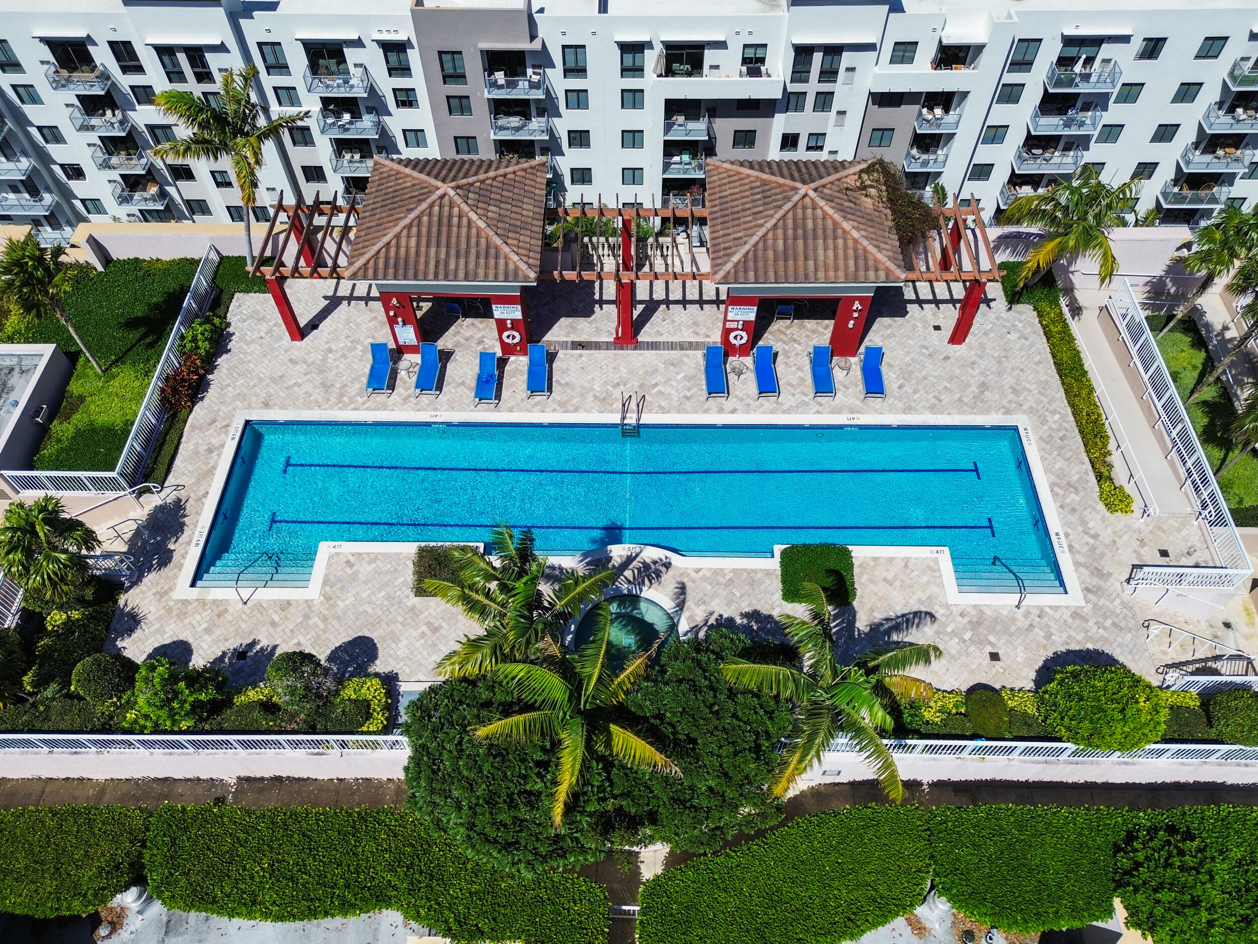 410 Evernia Street 717