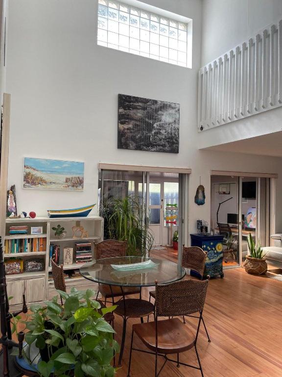 COUNTRY ISLES PHASE II - Residential Lease