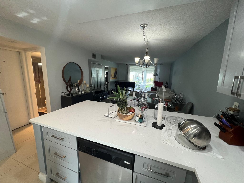 1040 SE 4th Avenue 123