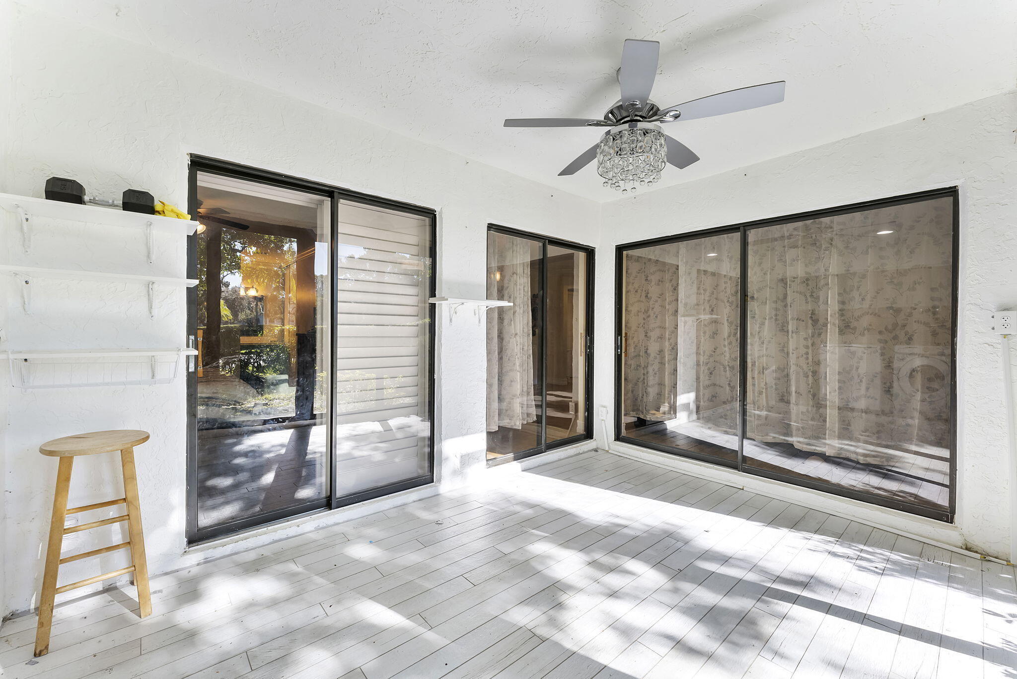 KARANDA VILLAGE VI-A CONDO - Residential