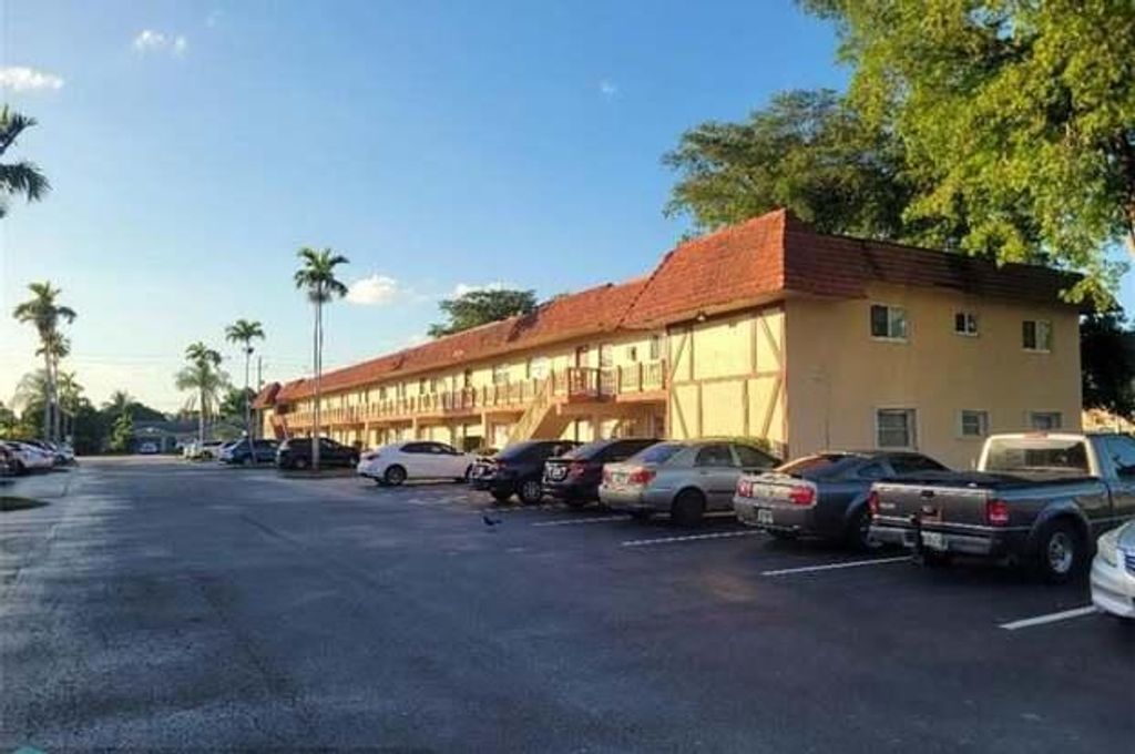 Photo of 9374 SW 3rd Street #720, Boca Raton, FL 33428 (MLS # R11036116)