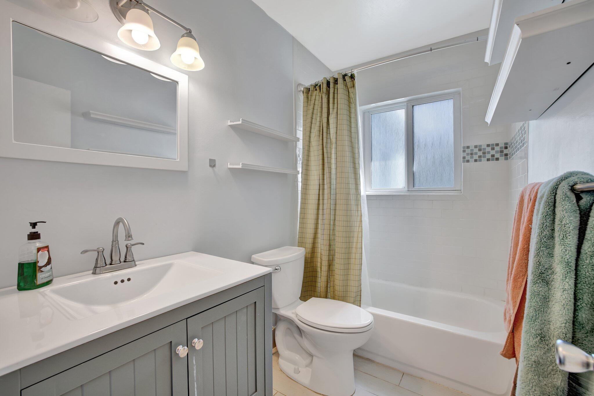 View photos, virtual tours, details... 3241 SW 19th Street