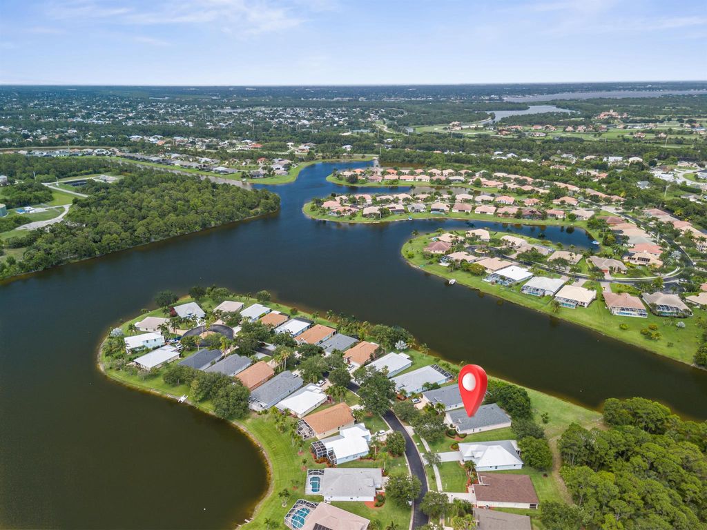 Photo of 462 SW Sundance Trail, Port Saint Lucie, FL 34953 (MLS # R11095044)