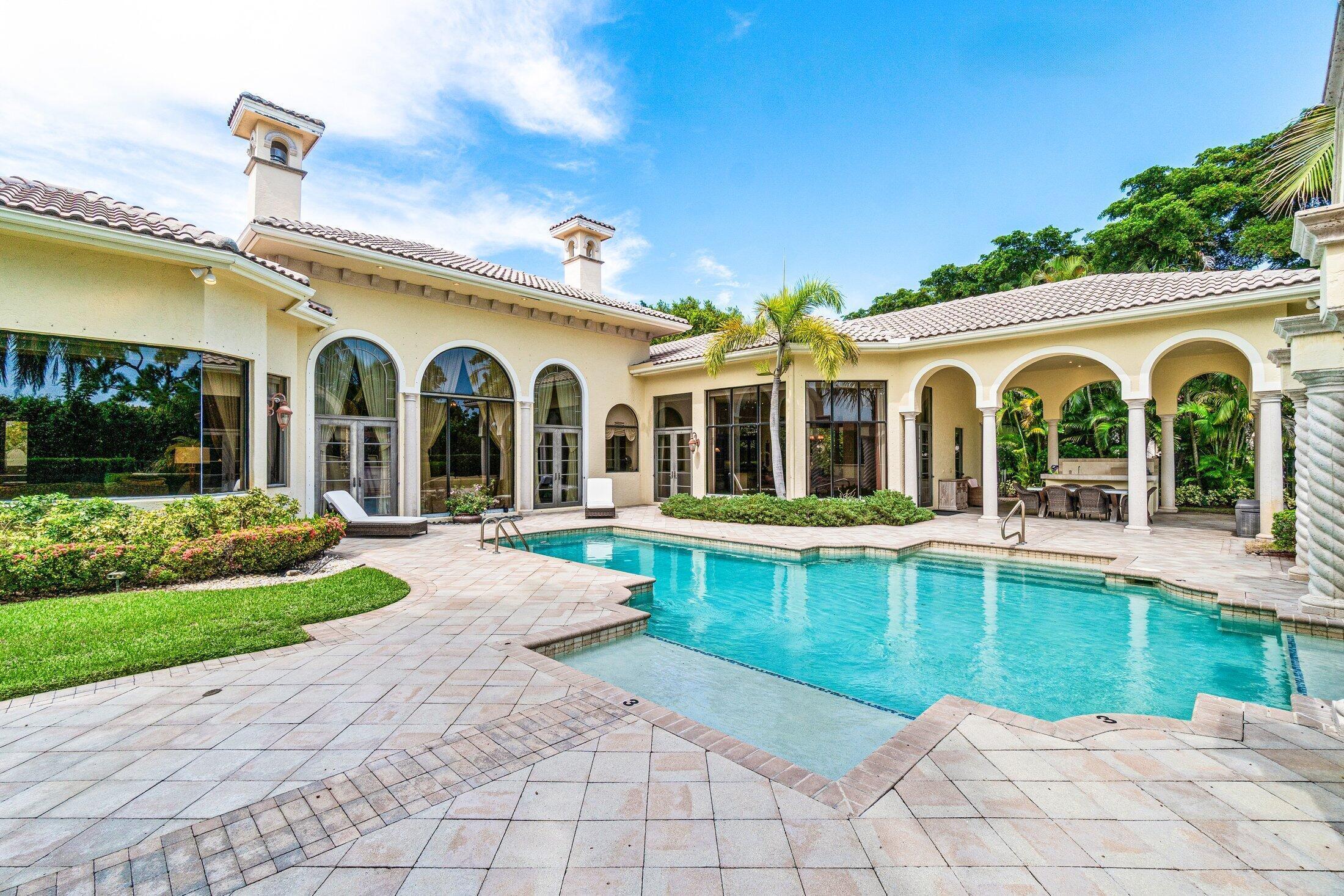 VINTAGE OAKS / POLO CLUN - Residential