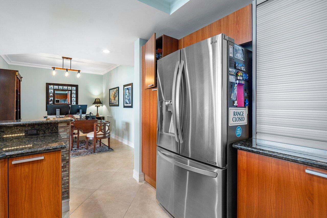 2650 Lake Shore Drive 1401