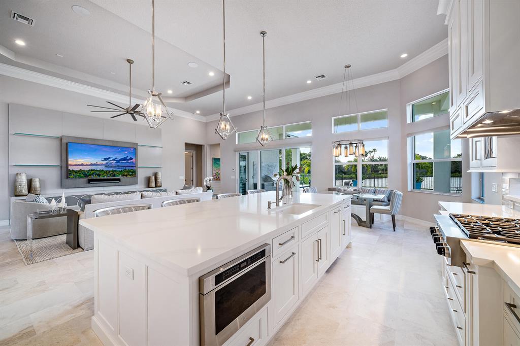 JUPITER COUNTRY CLUB - Residential