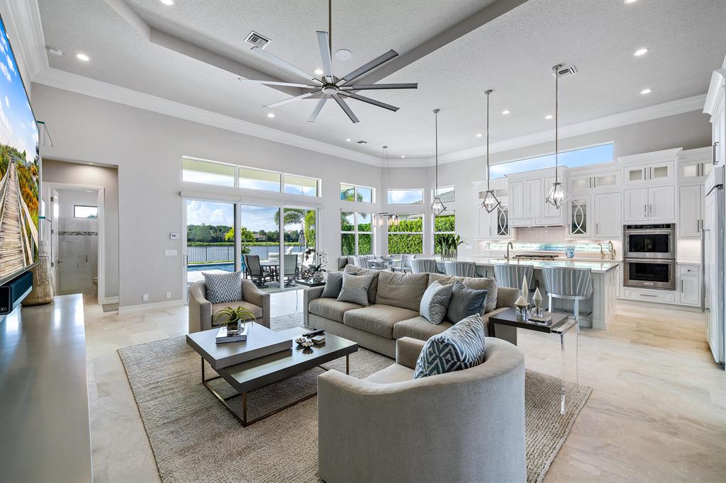 JUPITER COUNTRY CLUB - Residential