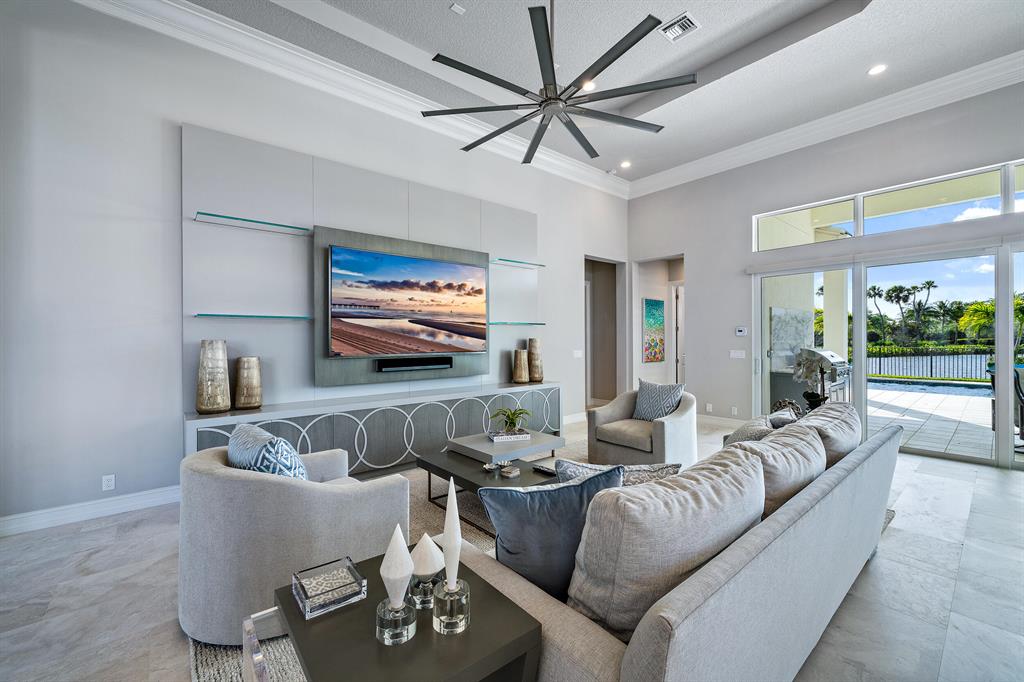 JUPITER COUNTRY CLUB - Residential