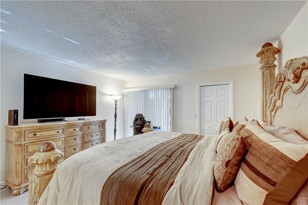 WYNMOOR VILLAGE - Residential