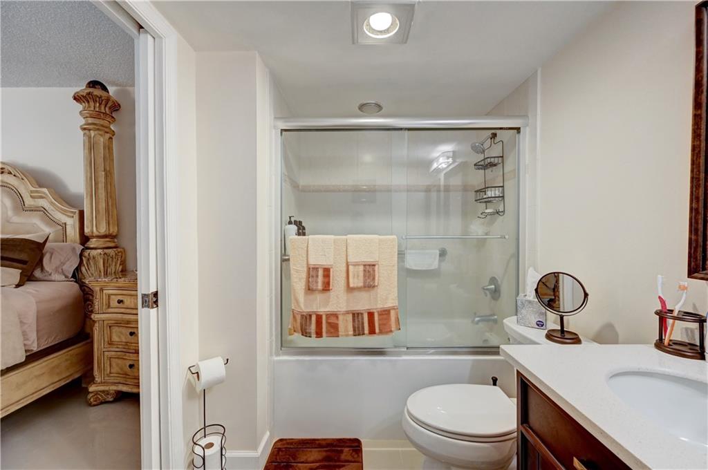 WYNMOOR VILLAGE - Residential