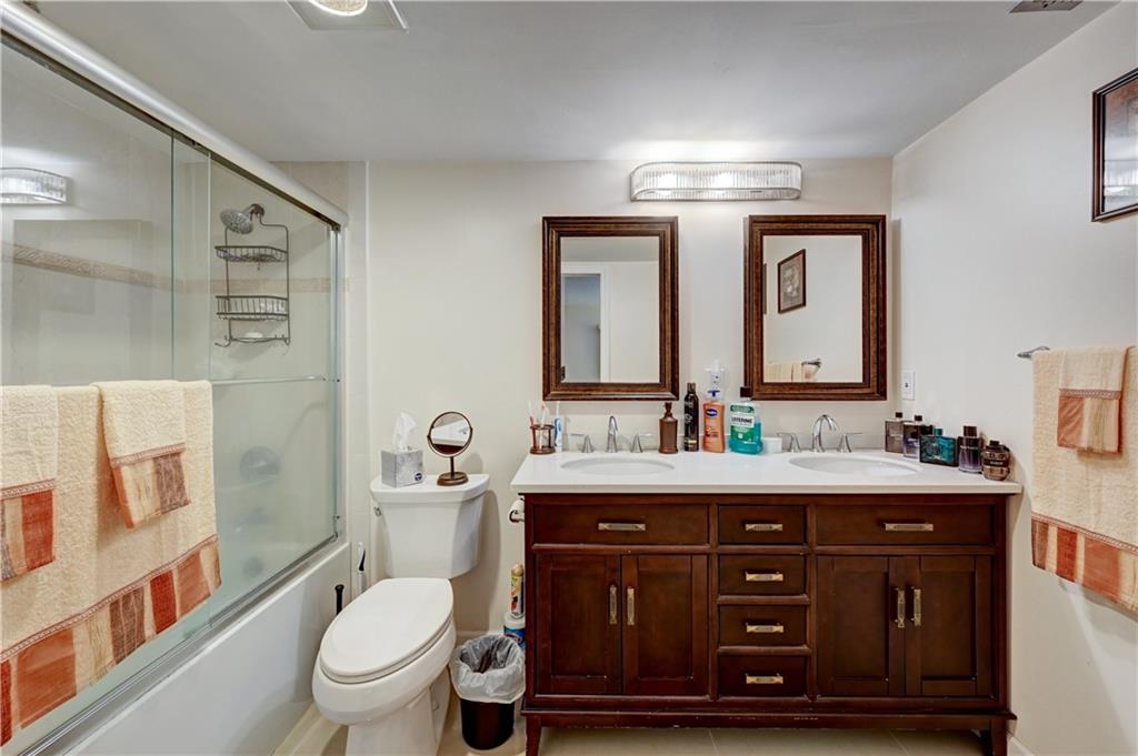 WYNMOOR VILLAGE - Residential