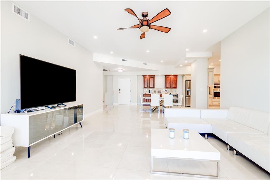 The Galleon Condo - Residential Lease