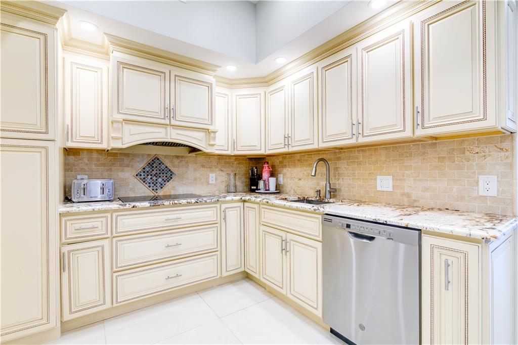 The Galleon Condo - Residential Lease