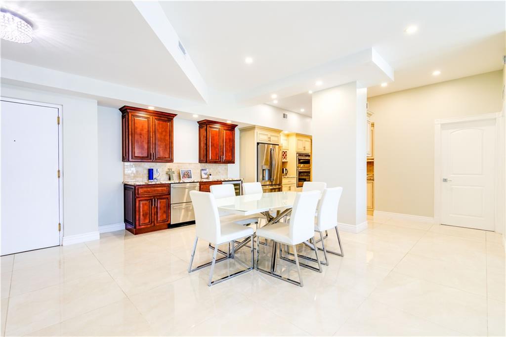 The Galleon Condo - Residential Lease