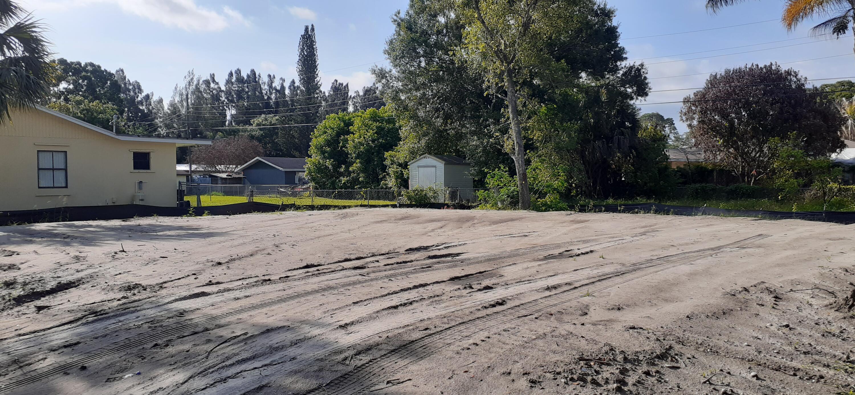 2151 Barbara Avenue
